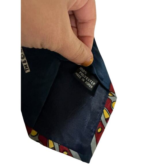 Balancine Looney Tunes Car Driving Taz Bugs Bunny Daffy Yosemite Sam Necktie - Picture 6 of 8